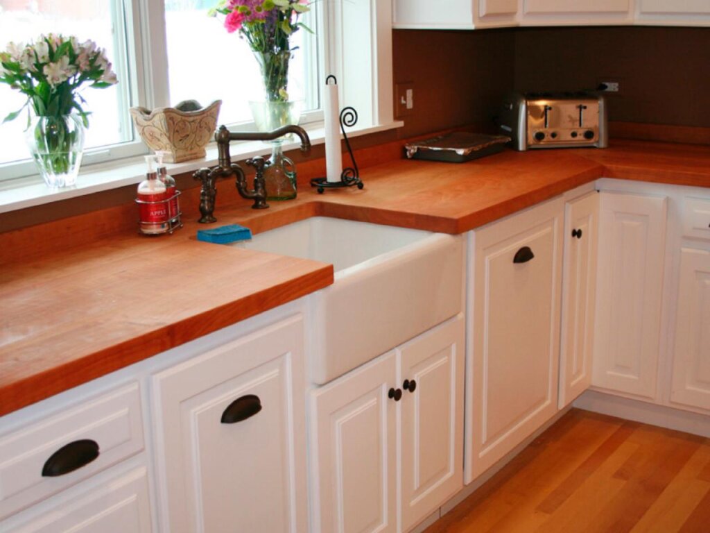 Kitchen Hardware | Cabinet Trends | Waukesha WI | Schoenwalder Plumbing